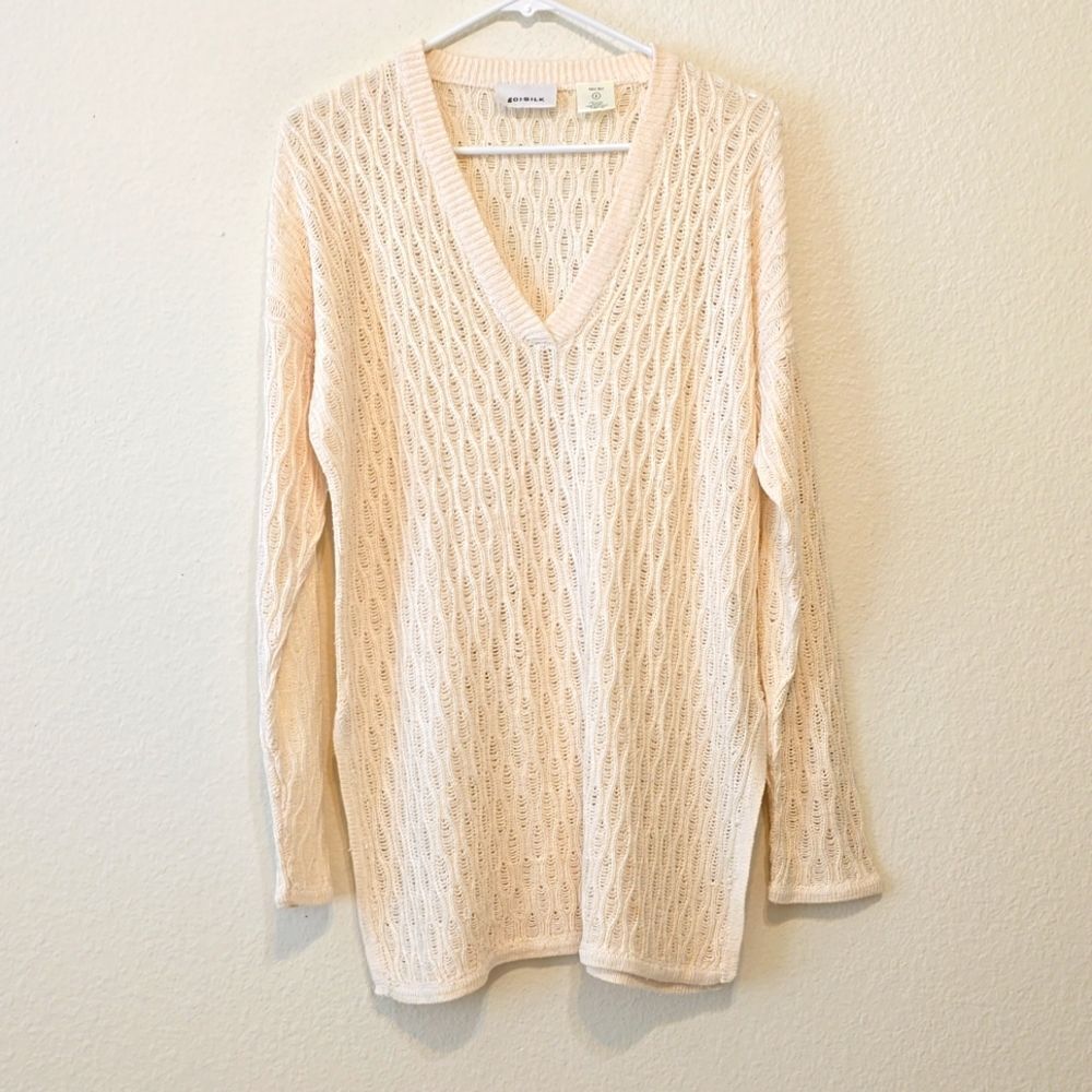 GO> SILK V-NECK SWEATER SIZE 3